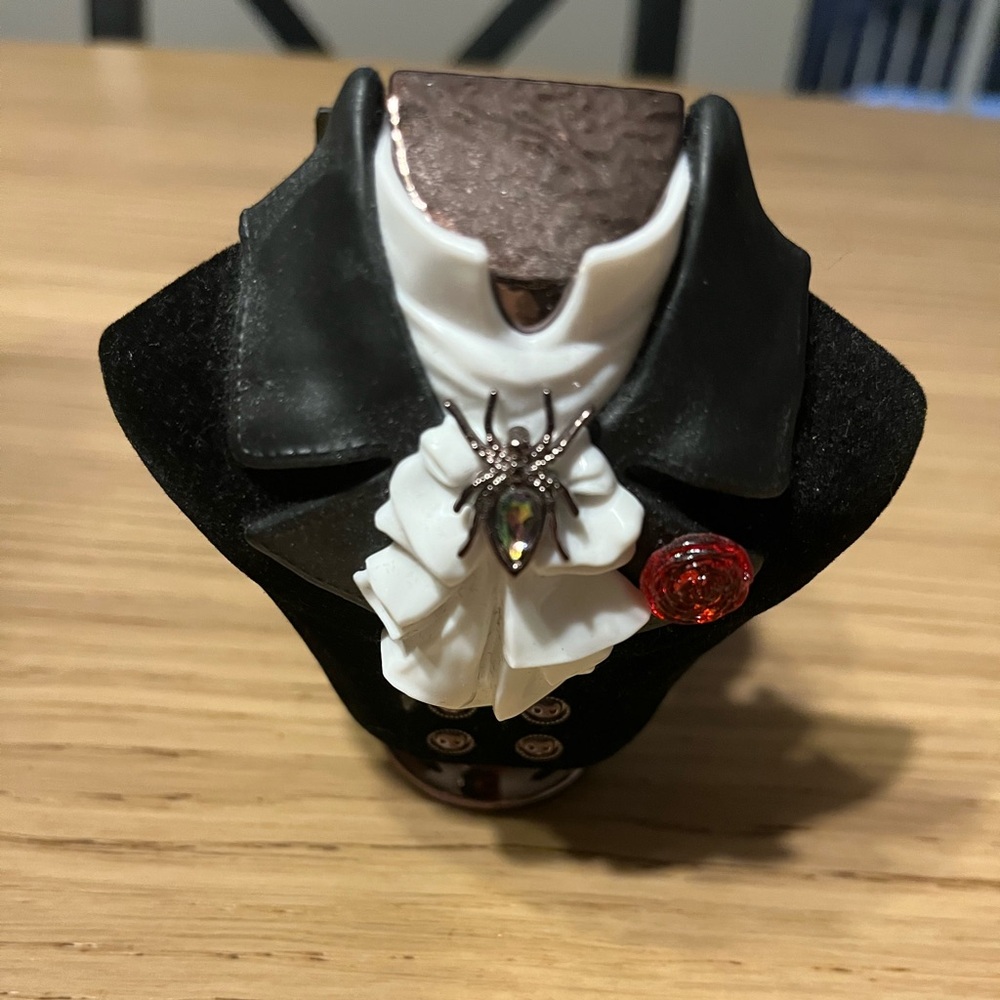 Bath & Body Works Wallflowers Plug In And Night Light. Headless Horseman.